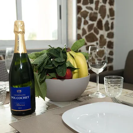 La Perla Mare- Wi-fi And Free Parking Apartment Capo Vaticano