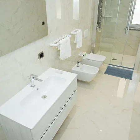 La Perla Mare- Wi-fi And Free Parking Apartament *