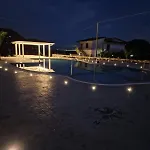 La Perla Mare- Wi-fi And Free Parking شقة