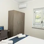 La Perla Mare- Wi-fi And Free Parking アパート カーポ・ヴァチカーノ