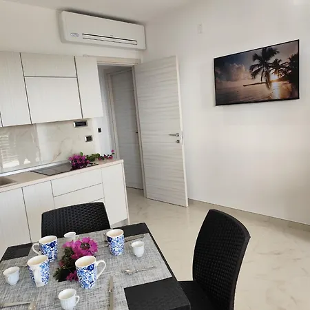La Perla Mare- Wi-fi And Free Parking Apartment Capo Vaticano