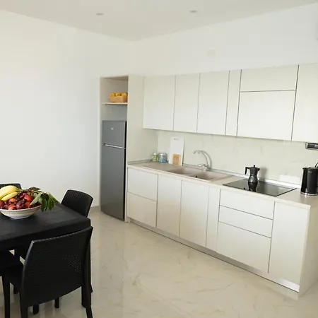 La Perla Mare- Wi-fi And Free Parking * קאפו ואטיצ'אנו