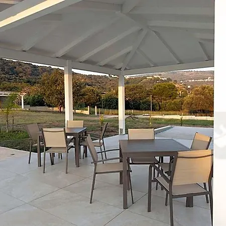 La Perla Mare- Wi-fi And Free Parking 아파트 *